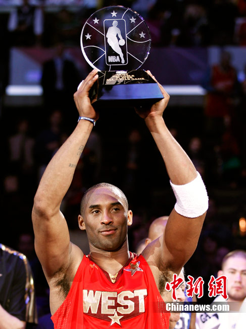  爱德华兹星锐赛斩获MVP  